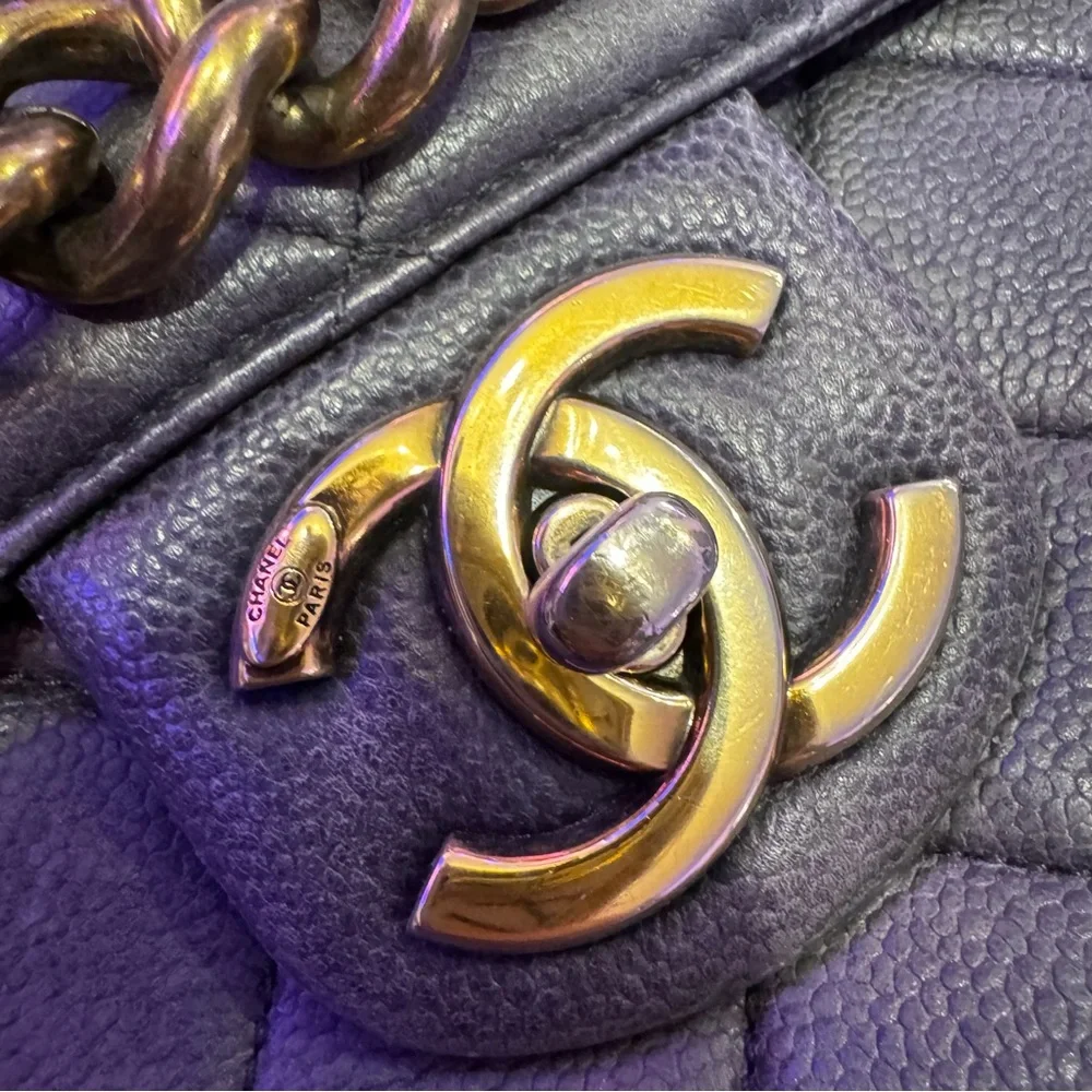 CHANEL Métiers d'Art Paris-Edinburgh Retro Classic Flap Quilted Caviar Leather - Picture 4 of 13